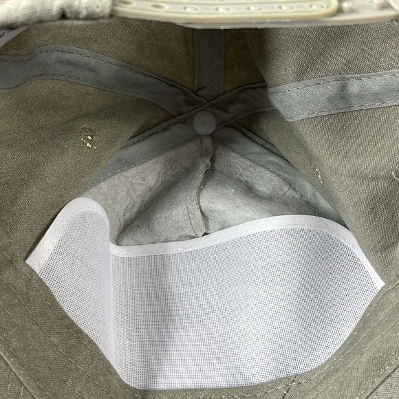 NWT Grey/Beige Frankie & Jean ‘Local’ Canvas Trucker Hat - Picture 8 of 9